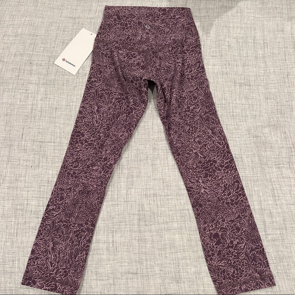 Lululemon Yoga Sport Bra and crop legging size 2 - Picture 15 of 16